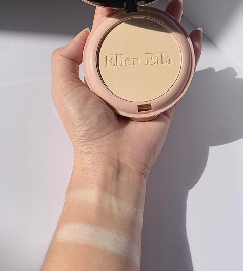 Say goodbye to compromise! ✨ Meet Ellen Ella's 2IN1 Shiny Compact Powder: the perfect blend of makeup and skincare in one compact. Get flawless coverage and nourished skin wherever you go! #ugc #ugccreator #seo #makeup #ugcphotography #ecommerce #socialmediamarketing #digitalmarketing #ellenella #oilcontrolpowder #BeautyEssential #SkincareMakeup #ellenella #edoublepowder Compact Powder Makeup, Compact Powder, Makeup And Skincare, Powder Makeup, New Launch, Makeup Makeup, Oil Control Products, Beauty Essentials, Say Goodbye