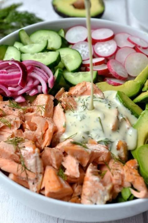 Dressing For Salmon Salad, Dressing For Salmon, Creamy Dill Dressing, Dill Salmon, Salmon Salad Recipes, Dill Dressing, Radish Recipes, Radish Salad, Avocado Dressing