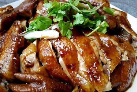 Chinese Roast Duck, Soya Sauce Chicken, Kong Recipes, Chicken Sauce Recipes, Soy Sauce Chicken, Cantonese Cuisine, Soy Chicken, Honey And Soy Sauce, Peking Duck