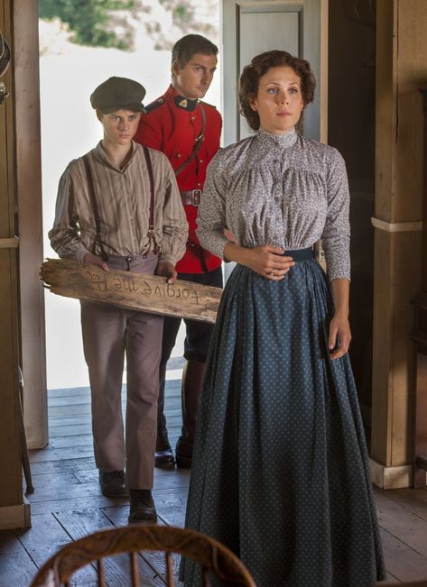 Pioneer Clothing, Janette Oke, Daniel Lissing, When Calls The Heart, Erin Krakow, Jack And Elizabeth, Heart Clothes, Prairie Style, Lost And Found