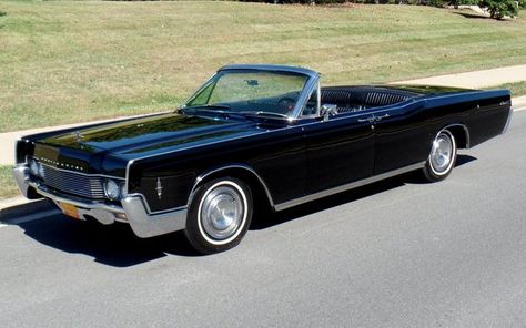 Beautiful 1966 Lincoln Continental. 1966 Lincoln Continental, Lincoln Convertible, 1965 Gto, 1967 Gto, Lincoln Continental Convertible, Vintage Corvette, Collector Cars For Sale, Ultimate Garage, Corvette For Sale