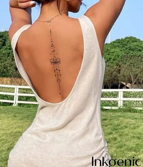 Feminine Back Tattoos, Floral Back Tattoos, Small Back Tattoos, Upper Back Tattoos, Tattoos Infinity, Girl Back Tattoos, Spine Tattoos For Women, Tattoos Geometric, Sun Tattoos