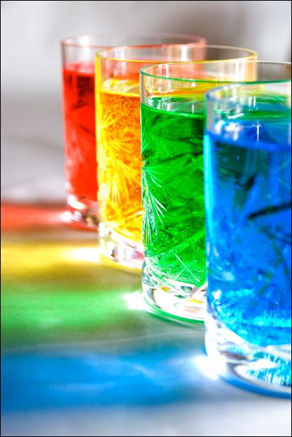 It's just colored water! Fun stuff! Colorful Drinks, Rainbow Connection, Rainbow Bright, Rainbow Aesthetic, Taste The Rainbow, Live Colorfully, Happy Colors, World Of Color, Color Therapy