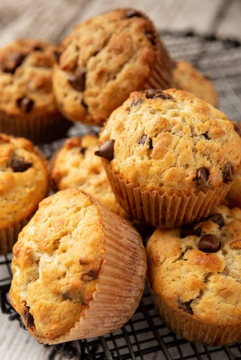 Choc Chip Muffins Recipe, Banana Oatmeal Chocolate Chip Muffins, Oatmeal Banana Muffins, Banana Muffins With Chocolate Chips, Banana Choc Chip Muffins, Muffins With Chocolate Chips, Choc Chip Muffins, Muffins With Chocolate, Box Ideas For Kids