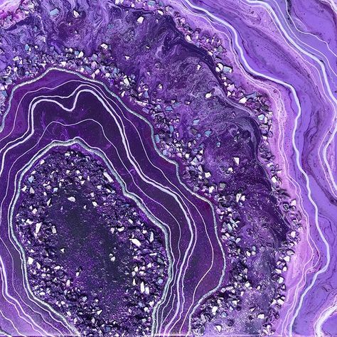 💜My first attempt at painting a geode💜I love it! What do you think?💜BTW....you do NOT need resin to make a geode painting! Don’t under… Gaming Sketch, Ipad Aesthetics, Purple Ipad, Geode Painting, Aesthetic Backgrounds, Rocks And Crystals, I Love It, Fashion Pants, Love It