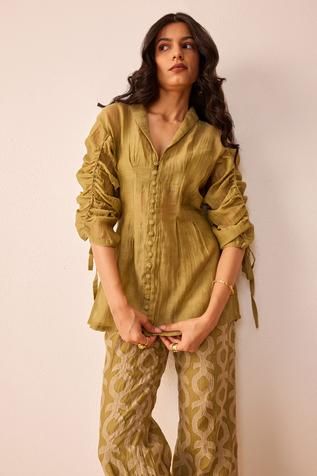 Shop for The Right Cut Green Mila Chanderi Silk Top for Women Online at Aza Fashions Shein Cord Set, Cord Set Ideas For Women, Chanderi Coord Set, Trendy Co Ord Sets, Summer Cord Set Women, Kaftaan Co-ord Set, Cordset Summer Design, Co Ord Sets Women Summer, Cord Set Outfit Women Designer