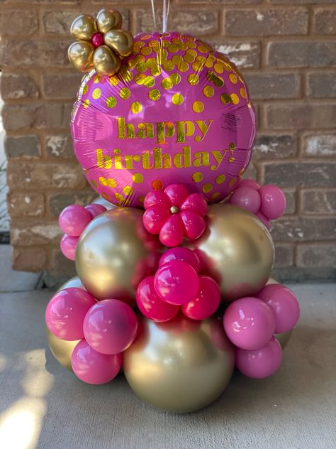 Small Balloon Bouquet Ideas, Grad Balloon Bouquet, Balloon Stack, Balloon Bouquet Diy, Mothers Day Balloons, Small Balloons, Balloon Arrangements, Love Balloon, Bubble Balloons