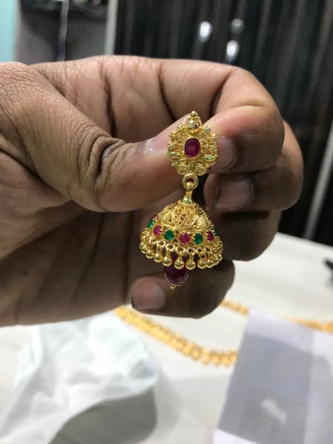 Antique Jumka, Gold Buttalu, Cheap Gold Jewelry, Gold Jhumkas, Small Earrings Gold, Ear Tops, Gold Jhumka, Gold Jhumka Earrings, Gold Jewelry Outfits