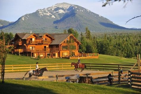 Arte Cowboy, Cowboy Lifestyle, Ranch House Exterior, Home Inspo Cozy, Montana Ranch, Drømme Liv, Future Farms, Dream Life House, Ranch Farm