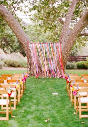 Want! Diy Wedding Arbor, Ribbon Curtain, Ribbon Backdrop, Outdoor Wedding Backdrops, Ceremony Decorations Outdoor, Wedding Ceremony Decorations Outdoor, Diy Wedding Arch, Diy Outdoor Weddings, Wedding Arbour