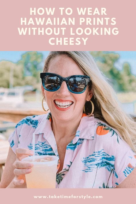 How to wear Hawaiian prints this summer without looking cheesey...They're this Mom's go-to summer print! #momstyle #summerdresses Woman Hawaiian Shirt Outfit, Hawian Shirt, Hawaiian Shirt Outfit, Hawaiian Outfit, Old Shirts, Old Navy Dresses, Hawaiian Print, Summer Prints, Relaxed Style