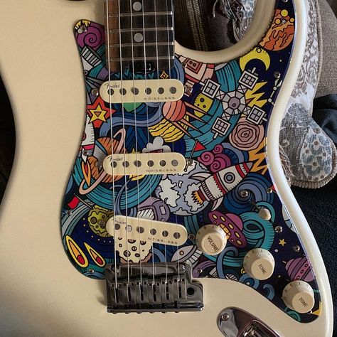 Fender Strat Pickguard / Народные цветы-Полные варианты / | Etsy Electric Guitar Art, Folk Flowers, Instruments Art, Fender Strat, Electric Guitar Design, Guitar Obsession, Guitar Finishing, Custom Pickguard, Guitar Painting