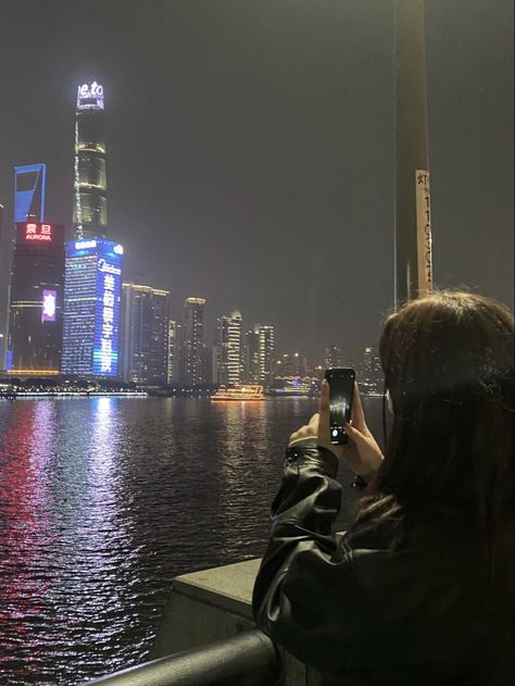 Shanghai Night Aesthetic, Shanghai Instagram Pictures, China Night Aesthetic, China City Night, China Aesthetic City, Shanghai City Night, City Aesthetic Pictures, Taking Pictures Aesthetic, Photo For Edit