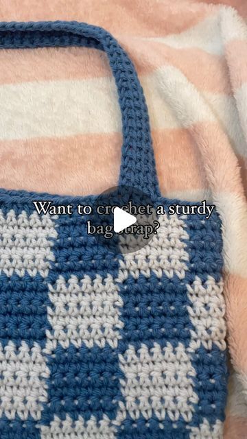 Crochet Tunic Pattern, Granny Square Crochet Patterns Free, Diy Crochet Bag, Crochet Bag Tutorials, My Bags, Crochet Design Pattern, Crochet Stitches Video, Crochet Clothes For Women, Crochet Bags Purses