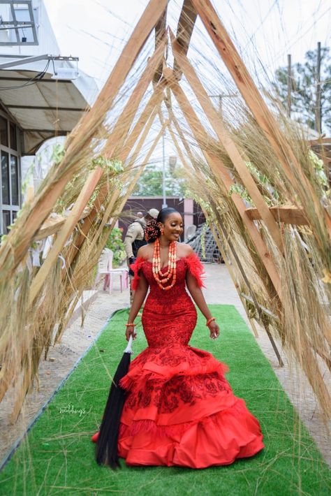 Enjoy The #TheAJExperience With A & Jay's Traditional Wedding Photos Traditional Wedding Photos, Nigerian Wedding Dresses Traditional, Igbo Traditional Wedding, Igbo Bride, African Bridal Dress, Igbo Wedding, My Culture, African Traditional Wedding Dress, African Wedding Attire