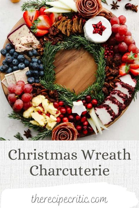 Add a festive touch to your holiday party with this Christmas Wreath Charcuterie! This Charcuterie board has a variety of fruits, nuts, sweets, cheeses, and dry salami, but you can easily customize it to make it your own! Wreath Cheese Board, Charcuterie Bored, Yule Treats, Christmas Charcuterie Wreath, Christmas Wreath Charcuterie, Wreath Charcuterie Board, Wreath Charcuterie, Charcuterie Wreath, Charcuterie Christmas