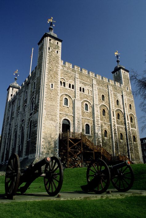 Tower of London, England. Courtesy of Indy Cabs of Sittingbourne, your executive travel chauffeur service London Sights, London Tower, Tower Hamlets, The Tower Of London, London Night, Chauffeur Service, London History, England London, London Landmarks