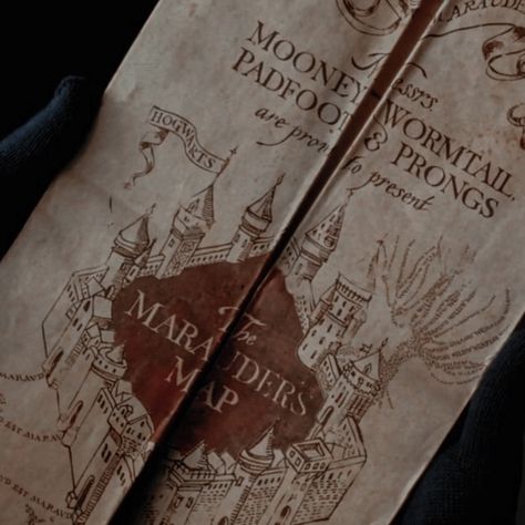 Azkaban Aesthetic, Prisoner Of Azkaban Book, Book Rebinding, Harry Potter Movie Night, Harry Potter Book Covers, Harry Potter Book, The Prisoner, Marauders Map, The Prisoner Of Azkaban