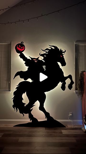 Headless Horseman Silhouette, Headless Horseman Decor, Sleepy Hollow Tree, Sleepy Hollow Halloween, Kids Festival, The Headless Horseman, Scary Halloween Decorations Diy, Tree Template, Hollow Tree