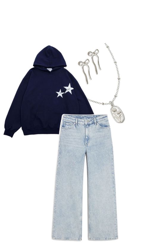 Outfit idea, hoodie, baggy jeans, silver jewelry, clean girl outfit, aesthetic, fit, hoodie outfit, street style Hoodie Outfit Street Style, Baggy Hoodie Outfit, Clean Girl Outfit, Baggy Outfit Ideas, Outfit Street Style, Aesthetic Fit, Baggy Hoodie, Hoodie Outfit, Outfit Aesthetic