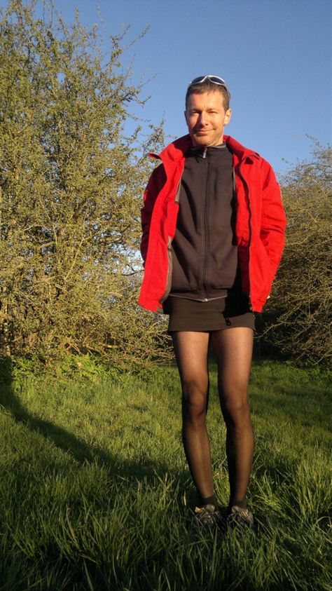 Black – [tights4him] Gender Blender, Boys Wearing Skirts, Guys In Skirts, Men Wearing Skirts, Modern Skirt, Gender Fluid Fashion, Androgynous Look, Affordable Wigs, Gender Fluid