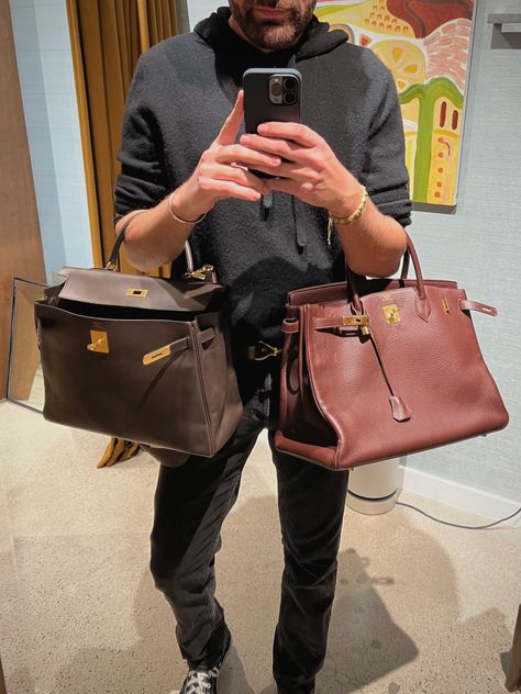 Men With Birkin, Birkin Men, Brown Leather Bag Outfit, Backpack Must Haves, Mens Jewelry Gold, Nyc Fall Outfits, Wealthy Lifestyle Luxury, Iman Gadzhi, Birkin 40