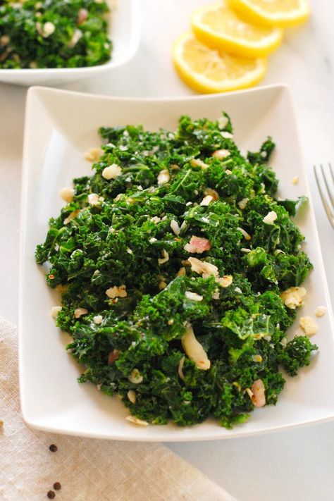 Curly Kale Recipes, Curly Kale, Green Salads, Kale Salad Recipes, Kale Recipes, Best Salad Recipes, Work Lunch, Kale Salad, How To Make Salad