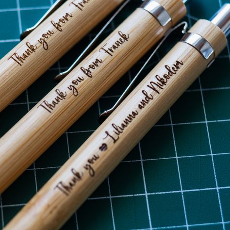 Are you looking for a unique gift for the end of the school year? Our personalised bamboo pen is the perfect choice! 🌟 Elegant, eco-friendly, and practical - ideal for expressing gratitude to teachers or rewarding students for their hard work. Add a personal touch by choosing a customised message or name on the pen. ✒️ Don't wait! Order now on our website and make this gift unforgettable. 🌿🎁 #EndOfSchoolYear #TeacherGift #PersonalisedPen #EcoFriendlyGifts High School Reunion Planning, Bamboo Pen, High School Reunion, School Reunion, End Of School Year, Expressing Gratitude, Eco Friendly Gifts, The School, Hard Work