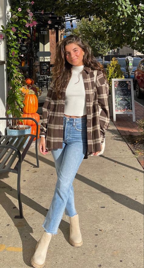 Outfit Idea With Chelsea Boots, Cold Weather Outfits Chelsea Boots, New York Rainy Day Outfit Fall, Nyc Vacation Outfits Fall, Connecticut Winter Outfits, London Day Out Outfit Autumn, Ankle Boot Outfits Fall, New York City Casual Outfit, Fall Outfits In Boston