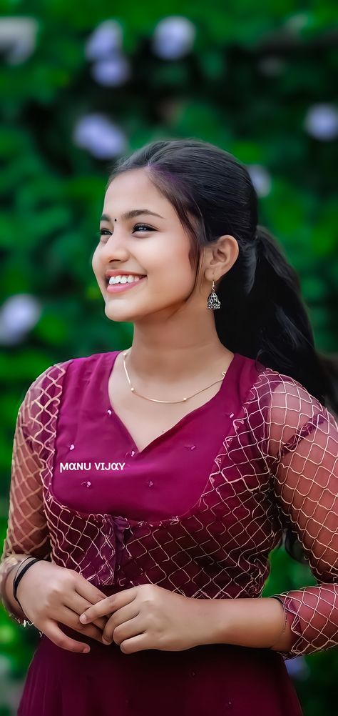 Hudugi Photo, Editor Logo, Wallpaper Edge, Devi Images, Hd Pic, Gals Photos, Dj Images, Actress Without Makeup, Beauty Smile