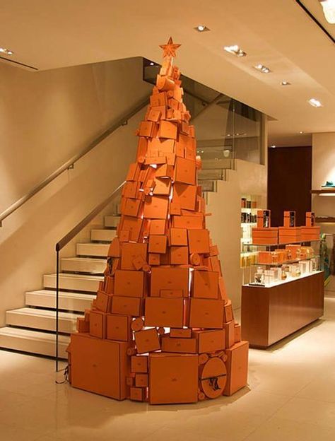 Hermes Christmas Tree, Christmas Tree Boxes, Hermes Christmas, Orange Christmas Tree, Box Christmas Tree, Christmas Tree Box, Christmas Display, British Design, Christmas Inspiration