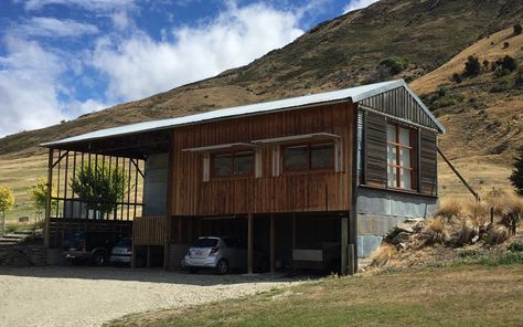 MANAGER'S HOUSE / Wanaka - Crosson Architects Crosson Architects Crosson Architects, Steel Homes, Architects Portfolio, Rural Architecture, Steel House, Auckland, Holiday Home, Architects, Architecture Design