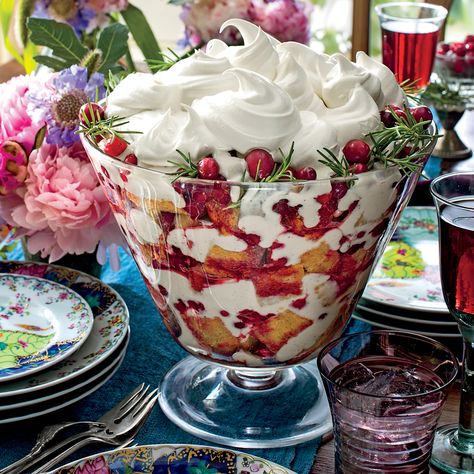 Our Top Trifle Recipes Spice Cake Trifle, Homemade Spice Cake Recipe, Homemade Spice Cake, Cake Trifle, Christmas Trifle, Spice Cake Recipes, Trifle Bowl, Trifle Desserts, Cake Layers