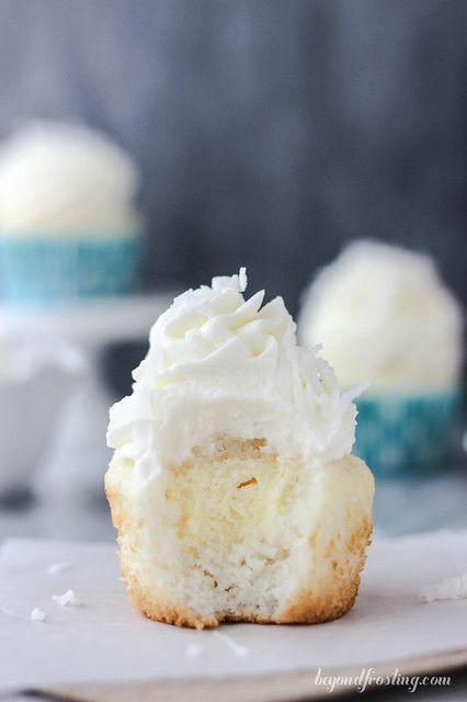 Best Ever Coconut Cream Pie Cupcakes Cream Pie Cupcakes, Coconut Cream Pie Easy, Cream Cheese Whipped Cream, Beyond Frosting, Coconut Mousse, Whipped Cream Topping, Mousse Filling, Pie Cupcakes, Gourmet Cupcakes