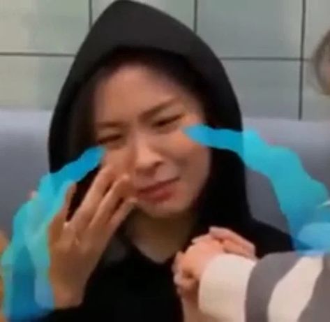 Itzy Memeable Face, Got7 Memes, Ryujin Icons, Square Images, Crying Face, Shin Ryujin, Itzy Ryujin, Girl Memes, Meme Faces