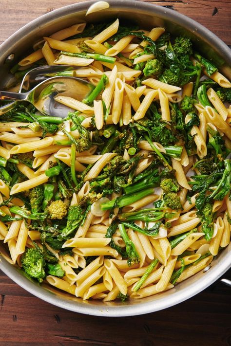 Garlic And Herb Pasta, Broccoli Rabe Recipes, Broccoli Rabe Pasta, Hungarian Chicken Paprikash, Broccoli Rabe Recipe, Hungarian Chicken, Herb Pasta, Anchovy Pasta, Pasta Casseroles