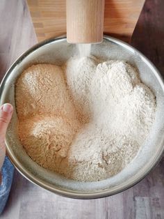 Home Ground Flour Recipes, Fresh Milled Wheat Bread Recipes, Hard White Wheat Berries Recipes, Milling Flour At Home, Grain Mill Recipes, Fresh Milled Grain Recipes, Fresh Milled Flour Bread Recipe, Milling Grains, Milling Flour