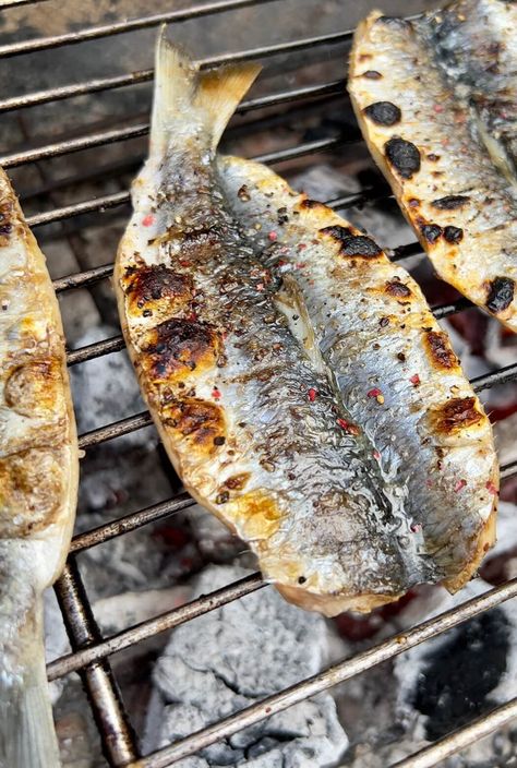 Grilled herring with devilled butter Grilled Fish Aesthetic, Herring Recipe, Herring Recipes, Hot And Spicy, New Potato, Grilled Fish, Wheat Grass, English Food, Fish Dishes