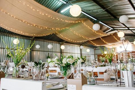 Plaas troue Plaas Troue, Burgundy Wedding, Wedding Ideas, Table Decorations, Quick Saves, Home Decor, Home Décor