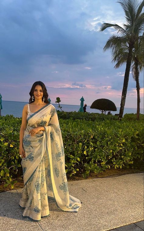 Indian wear | Sari Poses | Indian Aesthetics Fashion Inspo Outfits Indian, Fancy Saree Aesthetic, Sari Outfits Modern, North Indian Wedding Guest Saree Look, Indian Baddie Aesthetic, Indian Sari Aesthetic, Saree Inspo Aesthetic, Saree Party Look, Indian Sari Dress Traditional