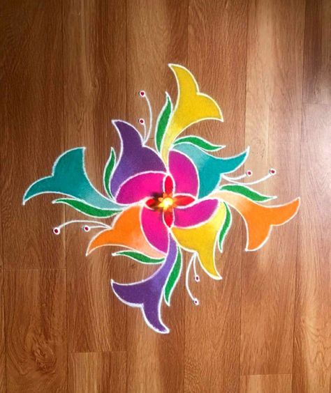 Trendy Rangoli Designs, Chalk Rangoli, 3d Kolam, Kundan Rangoli, Rangoli Designs Simple Diwali, Avocado Hair, Kolam Design, Big Rangoli, Simple Flower Design