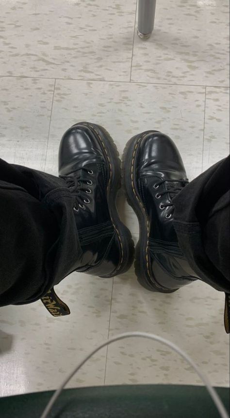 Black Doc Martens Aesthetic, Grunge Doc Martens Outfits Men, Choso Jjk Doc Martens, Doc Martens Aesthetic Men, Men Boots Aesthetic, Dr Martens Jadon Outfit Men, Grunge Boots Aesthetic, Boots Aesthetic Grunge, Doc Martens Aesthetic Grunge