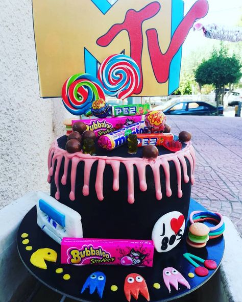 Once an 80s kid, always an 80s kid! #birthdaycake #80scake #80s #mtv #ilove80s #pacman #pacmancake #lollipop #sugarpaste #cakedecoration… 80s Mtv, Pac Man Cake, Sweets Cake, Lollipop, Mtv, Cake Decorating, Birthday Cake, Cake, Birthday