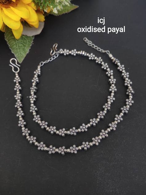 Latest Payal Designs Silver, Classic Silver Jewelry, Payal Designs Silver, Silver Anklets Designs, Silver Payal, Bridal Anklet, Bff Jewelry, Silver Jewelry Accessories, Gold Jewelry Outfits