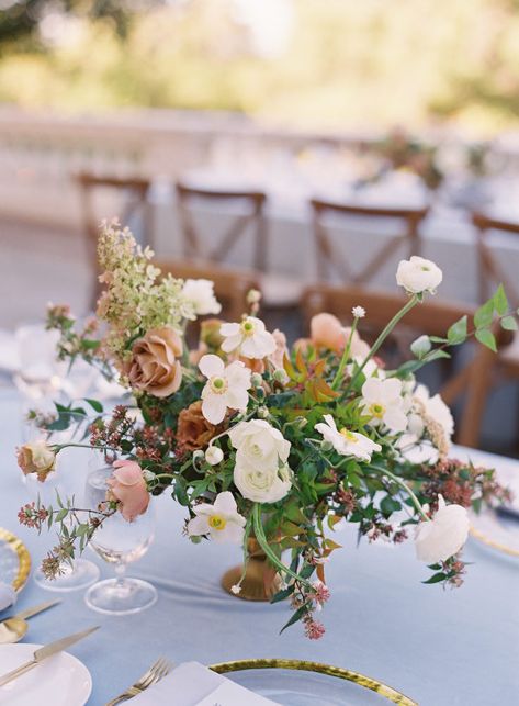 July Bouquet, Italian Inspired Wedding, Glass Charger Plates, Fall Florals, Reception Centerpieces, Wedding Table Flowers, Flower Inspiration, Wedding Flower Inspiration, Neutral Wedding