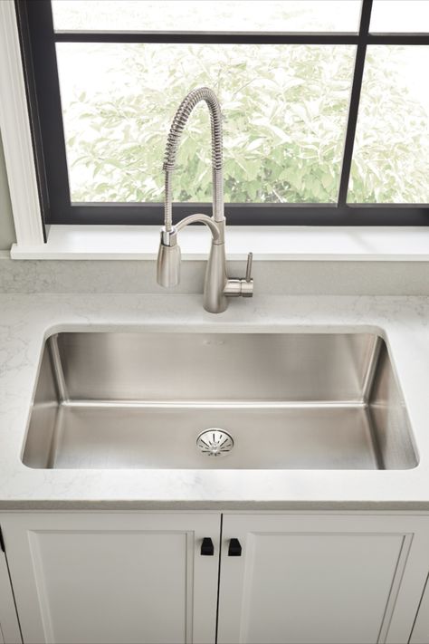 Wide Sink Kitchen, Kitchen Sink Overmount, Deep Undermount Kitchen Sink, Steel Sink Kitchen Stainless, Stainless Undermount Kitchen Sink, Off Center Kitchen Sink, Kitchen Sink Design Stainless Steel, Large Kitchen Sink Ideas, White Kitchen Stainless Steel Sink