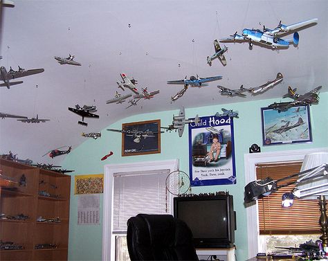 Plane Hanging From Ceiling, Model Plane Display Ideas, Model Airplanes Display, Air Cadets, Airplane Room, Model Kits Hobbies, Model Airplanes Kit, Aviation Decor, Air Planes