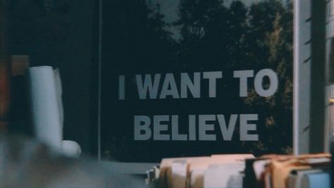 The same famous poster in Mulder’s office (The X-Files) Mulder Aesthetic, X Files Wallpaper, X Files Aesthetic, Dark Academia Grunge, True Believer, Binary Star, Office Aesthetic, Mulder Scully, I Want To Believe