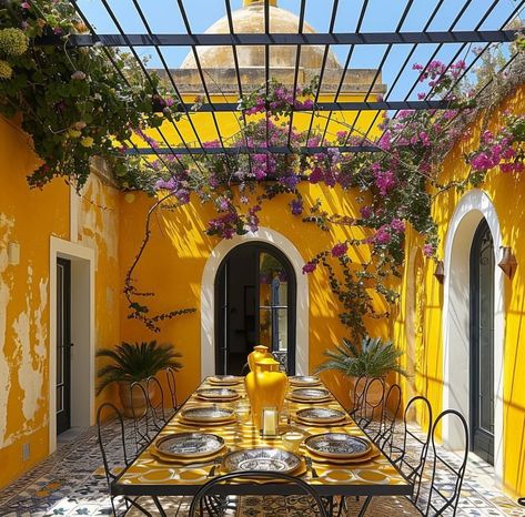 Spanish Style Architecture, Mediterranean House, Outdoor Deco, Casas Coloniales, Family Estate, Yellow Houses, Backyard Inspo, Spanish House, Mediterranean Homes