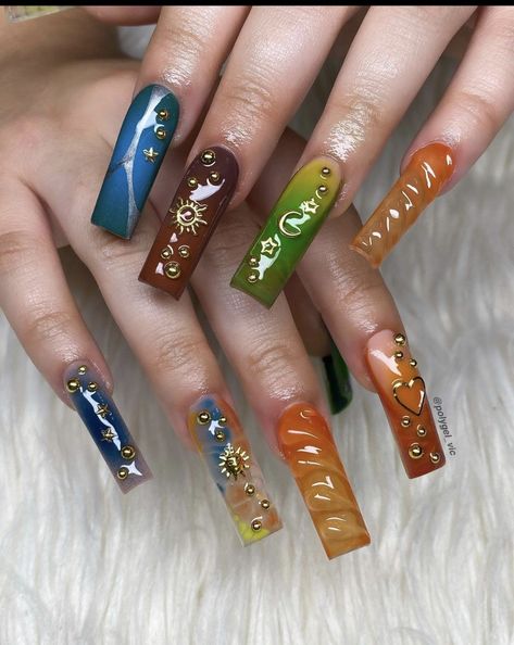 Nails Acrylic Unique Designs, Hippie Acrylics, Hippie Acrylic Nail Designs, Hippy Acrylic Nails, Boho Sun Nails, Neo Soul Nails, 70s Acrylic Nails, Fall Color Pallettes, Hippie Nails Acrylic Boho